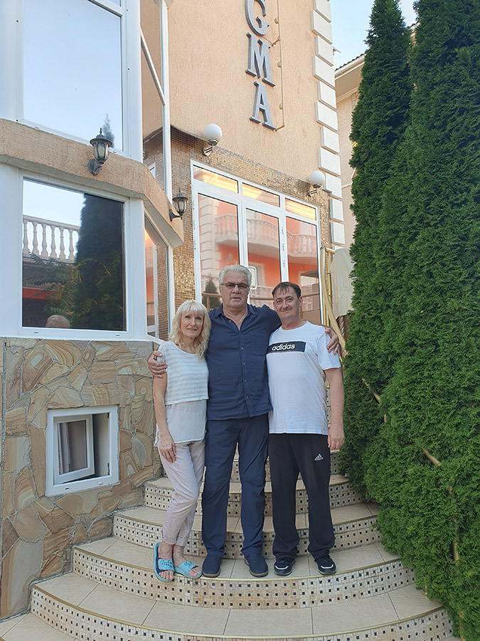 Анатолий Котенёв